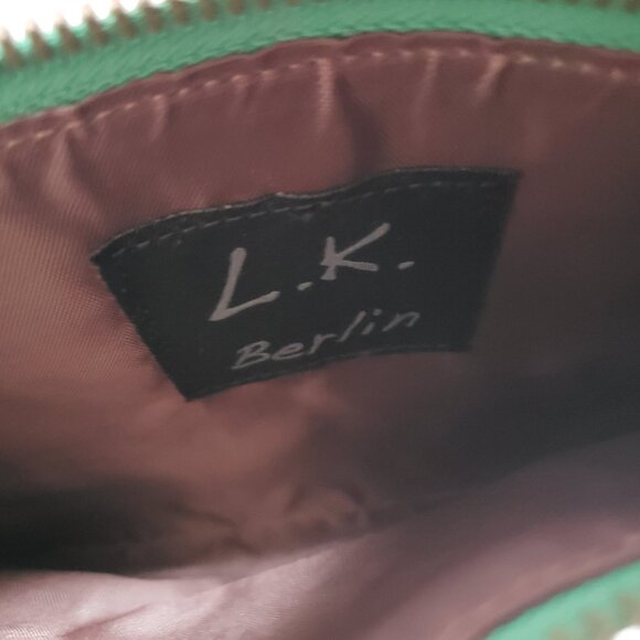 L.K. Berlin Genuine leather Green apple python snakeskin-like clutch - Picture 5 of 8